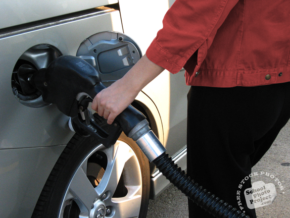 filling gas, gas tank, gaspump, gas station, car, auto, automobile, transportation, free foto, free photo, picture, image, free images download, stock photography, stock images, royalty-free image