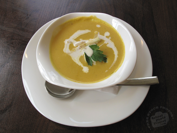 lima bean soup, butter bean soup, a bowl of bean cream soup, American style food, food photos, free photo, free images, stock photo, stock images, royalty-free image