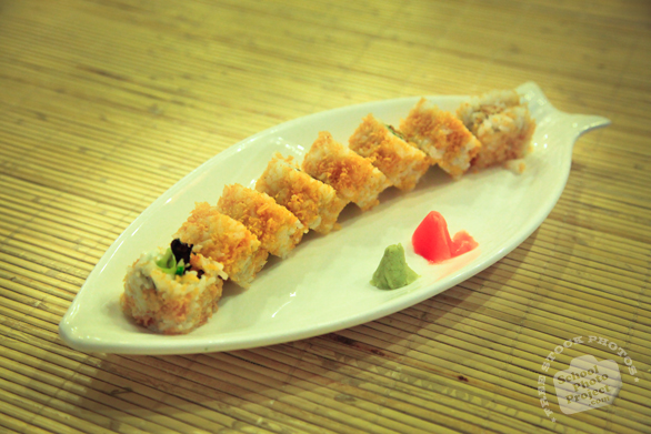 sushi, caviar sushi, maki sushi, wasabi, Japanese food, traditional food, food photos, tatami, free foto, free photo, stock photo, free picture, stock images, royalty-free image