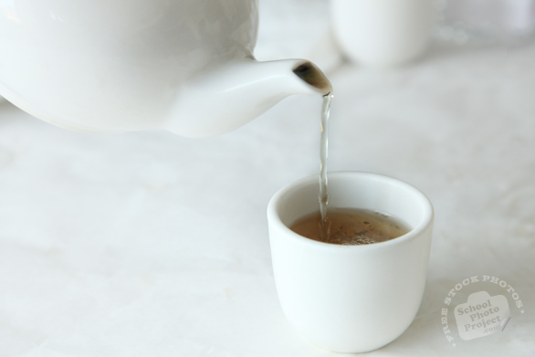 Chinese tea, hot tea, serving tea, oolong tea, teapot, yum cha, dim sum, dimsum photo, Chinese food, traditional food, free photo, free images, stock photos, stock images, royalty-free image