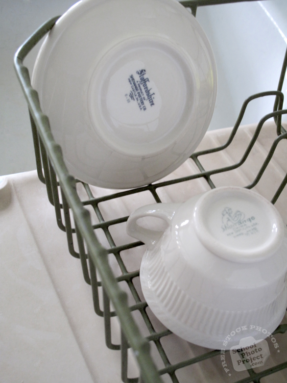 teacup, saucer, porcelain dishware, tableware, serving dish, kitchen items, cooking tools, free stock photo, free picture, stock photography, stock image, royalty-free image