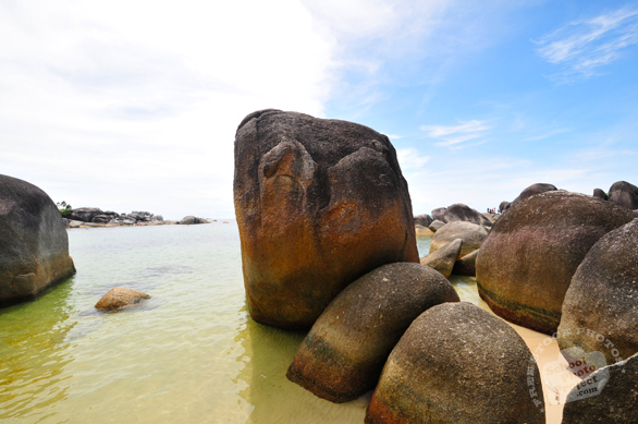 boulders, big rock, stone, water, beach, nature photo, free stock photo, free picture, stock photography, royalty-free image
