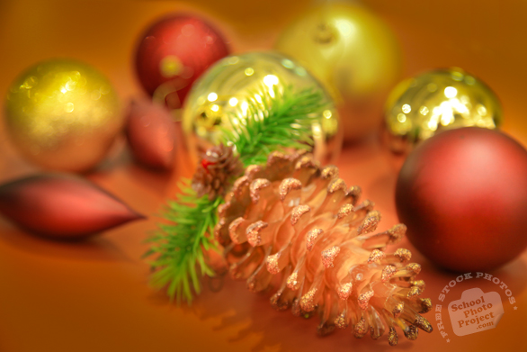 pinecone, bauble, glass balls, Christmas decoration, Xmas ornaments, bauble, religious holiday, seasonal picture, holidays celebration, free stock photo, free picture, stock photography, royalty-free image