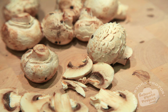 white mushroom, champignon, button mushroom, mushroom slices, vegetable photos, veggie, free stock photo, royalty-free image